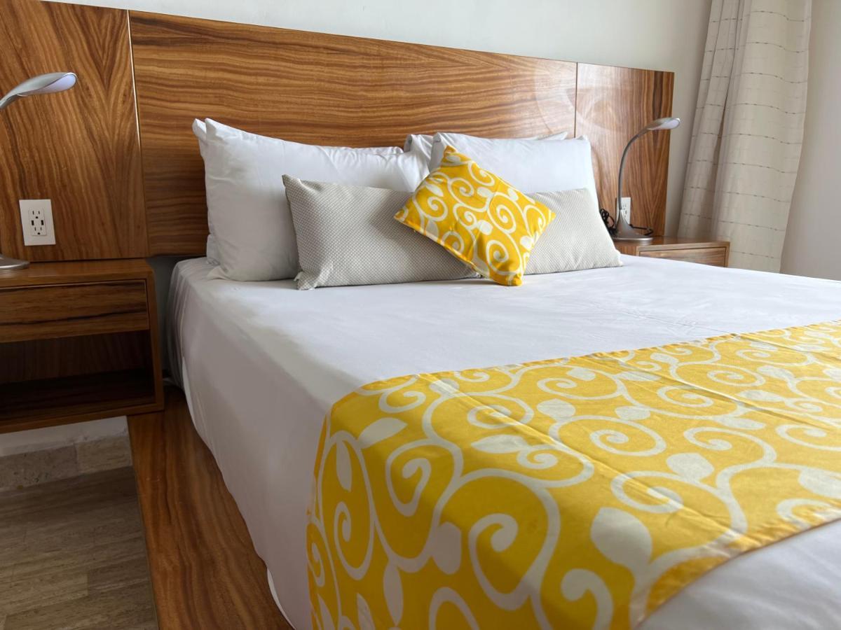 Seashore Apartment Канкун Екстериор снимка